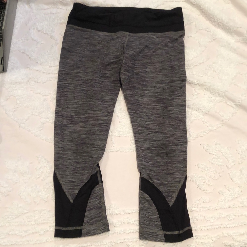 Lululemon Pace Rival Crop Leggings - Size 8